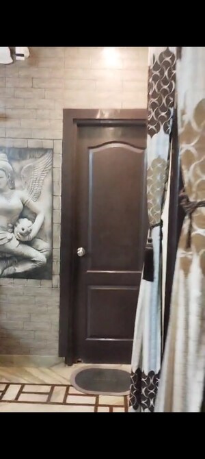 Furnished Amenities in 3 BHK Builder Floor at Indrapuram – for Sale