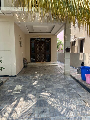 3 BHK Villa – Exterior View View at Ameenpur - for Rent