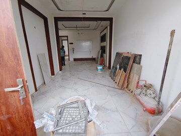 Bedroom in 3 BHK Independent House at Kursi Road – for Sale