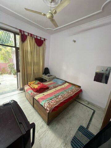 Bedroom in 1 RK Independent House at Sector 52 – for Rent
