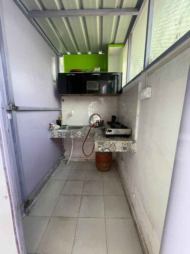 Kitchen, sector 52 1 RK 650 Sq.Ft. Independent House In Sector 52 Noida 8807722