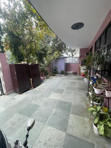 1 RK Independent House – Exterior View View at Sector 52 - for Rent