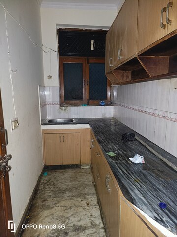 Master Bedroom in 2 BHK Independent House at Sector 23 – for Rent