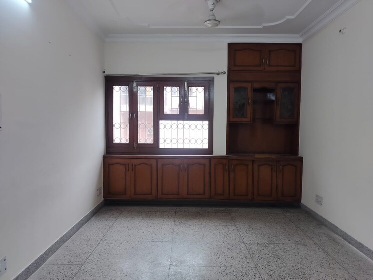 Master Bedroom, sarita vihar 3 Bedroom 1500 Sq.Ft. Apartment In Sarita Vihar Delhi 8858483
