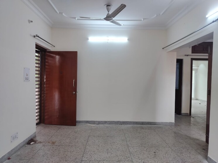 Master Bedroom, sarita vihar 3 Bedroom 1500 Sq.Ft. Apartment In Sarita Vihar Delhi 8858483