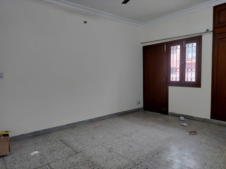 Master Bedroom, sarita vihar 3 Bedroom 1500 Sq.Ft. Apartment In Sarita Vihar Delhi 8858483