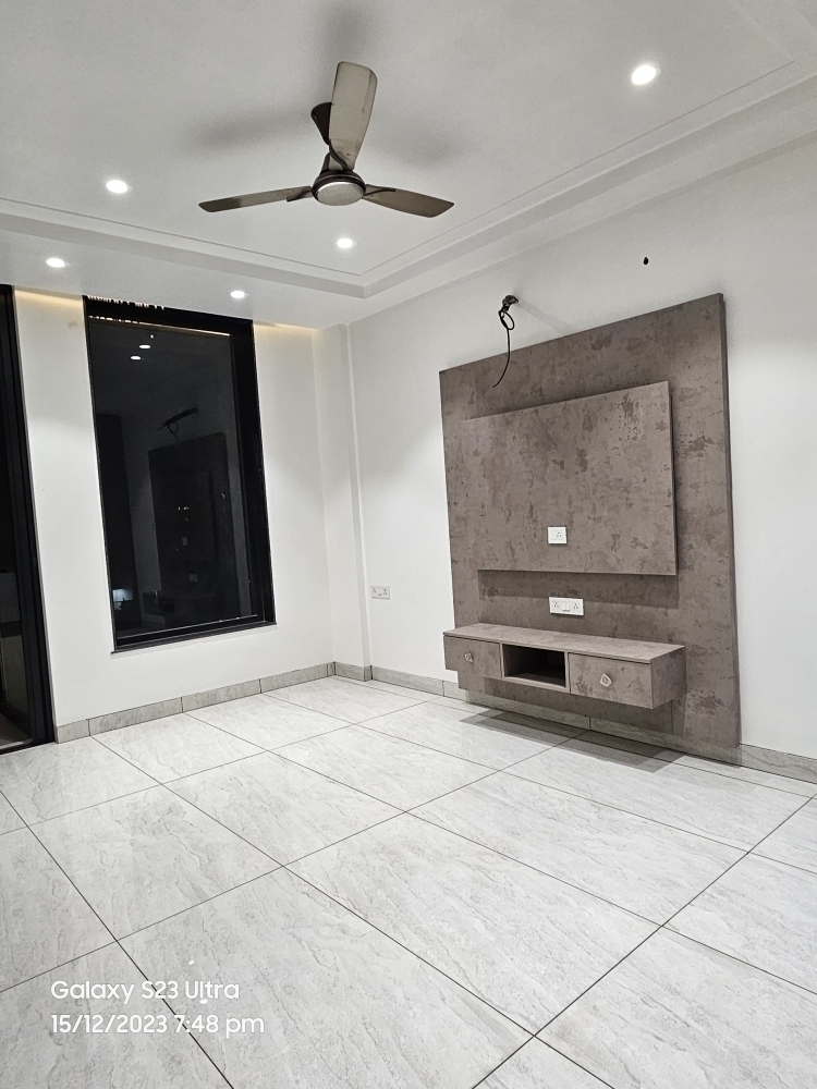 3 BHK + Pooja Room,Study Room Builder Floor For Sale in Ultra Luxury Apartment dw