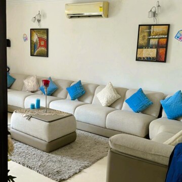 Team Area in 3 BHK Builder Floor at Boutique Residential Apartments C-220, Sarvodaya Enclave – for Rent