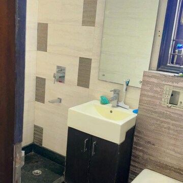 Team Area in 3 BHK Builder Floor at Boutique Residential Apartments C-220, Sarvodaya Enclave – for Rent