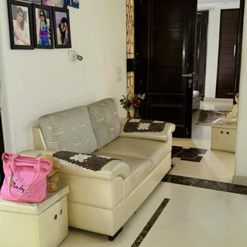 Living Room in 3 BHK Builder Floor at Boutique Residential Apartments C-220, Sarvodaya Enclave – for Rent