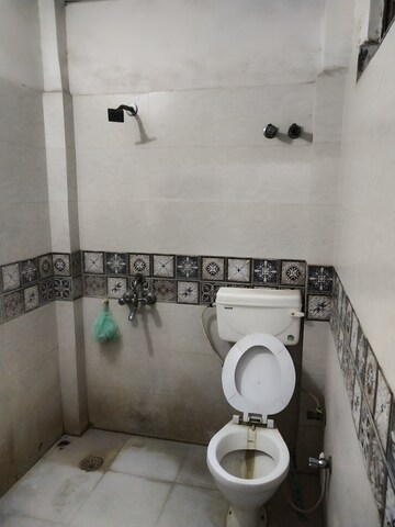Bathroom in 2 BHK Builder Floor at RWA Apartments, Sector 31 – for Rent