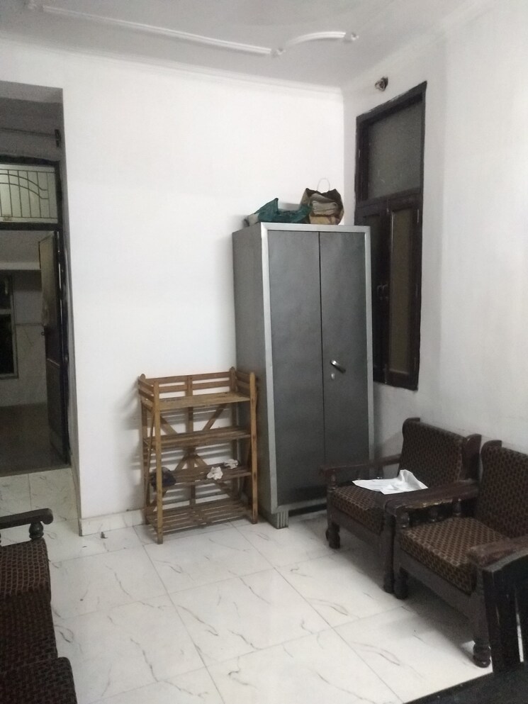 Living Room, rwa-apartments 2 Bedroom 750 Sq.Ft. Builder Floor In Sector 31 Noida 8858521