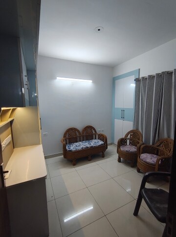 Living Room in 3 BHK Apartment at Amrapali Golf Homes, Sector 4 Greater Noida – for Rent