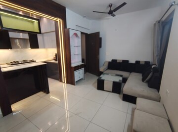 Master Bedroom in 3 BHK Apartment at Amrapali Golf Homes, Sector 4 Greater Noida – for Rent