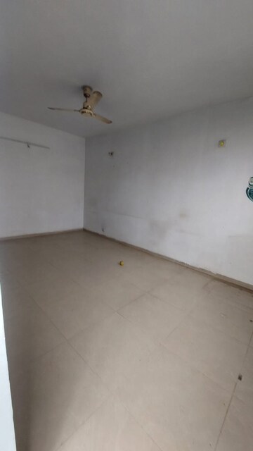 Room in 2 BHK Builder Floor at Vatika INXT Emilia floors, Sector 82 – for Rent