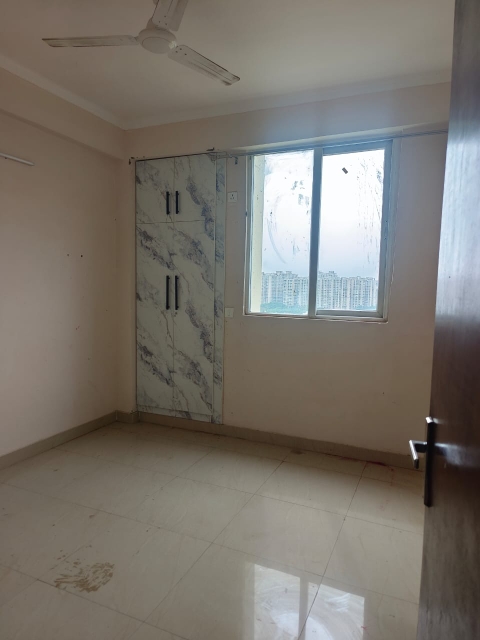 3 BHK + Pooja Room 1115 Sq.Ft. Apartment in Amrapali Golf Homes