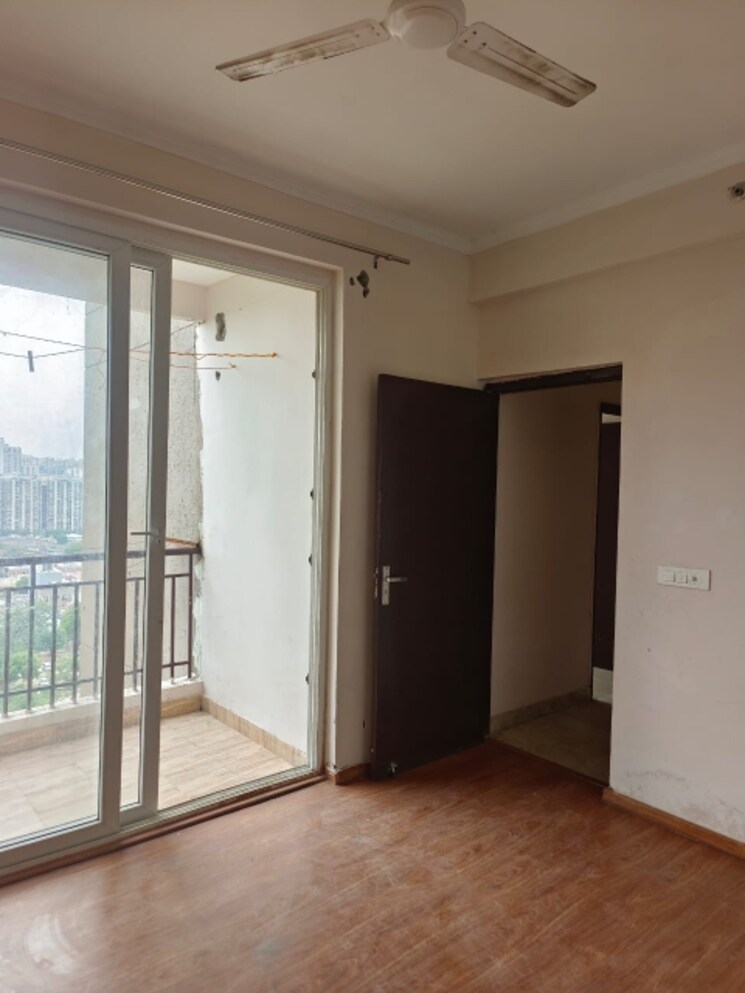 Room, amrapali-golf-homes 3 Bedroom 1115 Sq.Ft. Apartment In Sector 4 Greater Noida Greater Noida 8858537