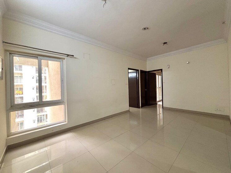 Room, nimbus-the-hyde-park 2 Bedroom 915 Sq.Ft. Apartment In Sector 78 Noida 8858548