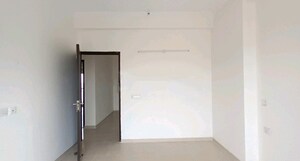 Room in 2 BHK Apartment at Apex Athena, Sector 75 – for Sale