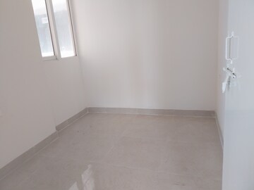 Room in 1 BHK Apartment at Signature Global Golf Greens, Sector 79 – for Rent