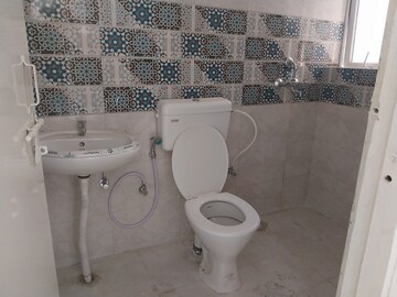 Bathroom in 1 BHK Apartment at Signature Global Golf Greens, Sector 79 – for Rent