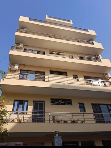 2 BHK Builder Floor – Exterior View View at Sector 21 - for Rent