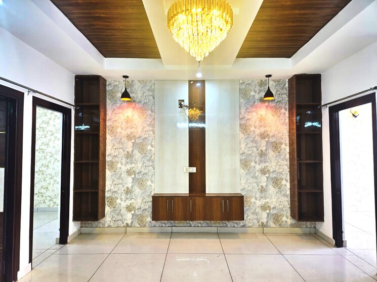 Room, kishanpura 3 Bedroom 125 Sq.Yd. Apartment In Kishanpura Zirakpur 8858608