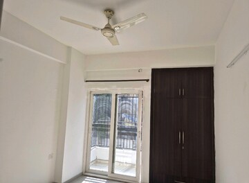 2 BHK Apartment For Sale in Homes 121, Sector 121