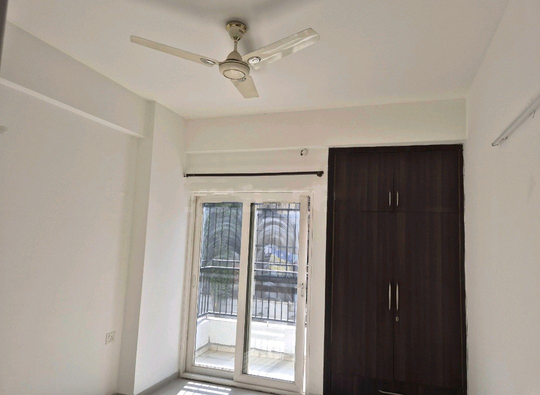 2 BHK + Extra Room Apartment For Sale in Homes 121