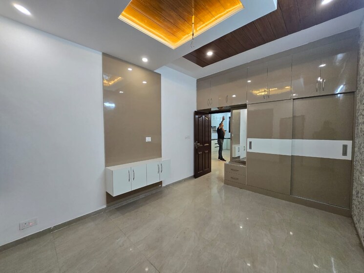 Room, dhakoli 3 Bedroom 150 Sq.Yd. Apartment In Dhakoli Zirakpur 8858639