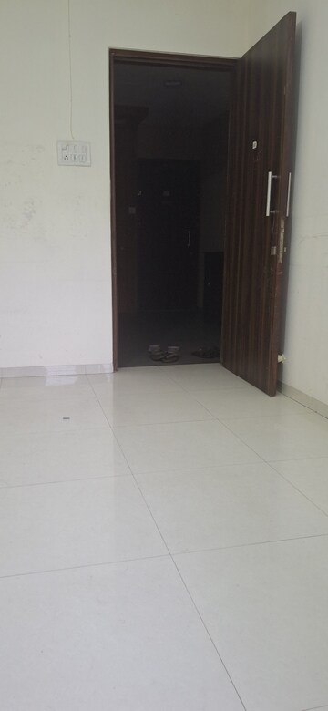 Room in 2 BHK Apartment at Sai Ashish CHS, Ghansoli – for Rent