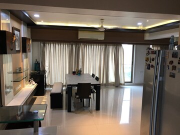 Team Area in 3 BHK Apartment at L Amour Apartment, Bandra West – for Sale