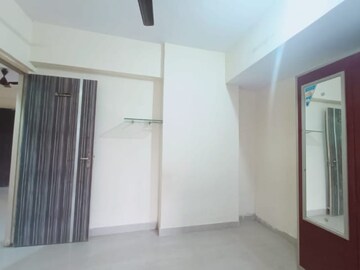 Room in 1 BHK Apartment at Aakruti Aangan, Ghodbunder Road – for Rent