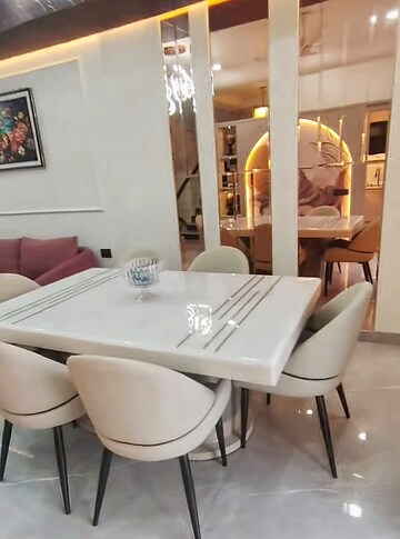 Master Bedroom in 4 BHK Villa at Chitrakoot – for Sale