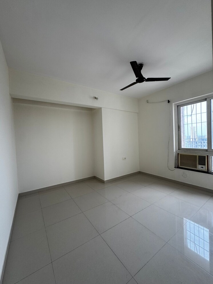 Room, puranik-hometown 2 Bedroom 733 Sq.Ft. Apartment In Ghodbunder Road Thane 8858725