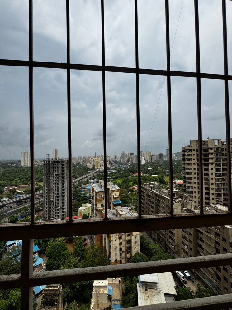 Exterior View, puranik-hometown 2 Bedroom 733 Sq.Ft. Apartment In Ghodbunder Road Thane 8858725