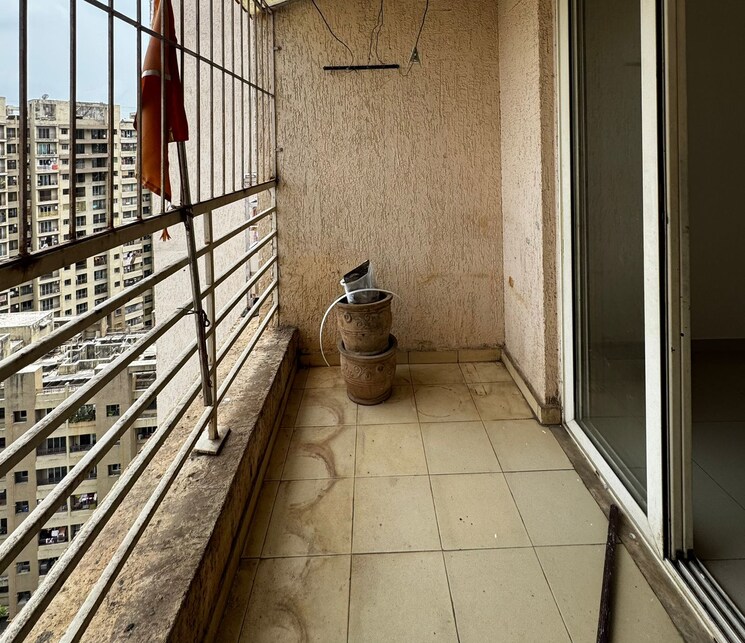Balcony, puranik-hometown 2 Bedroom 733 Sq.Ft. Apartment In Ghodbunder Road Thane 8858725