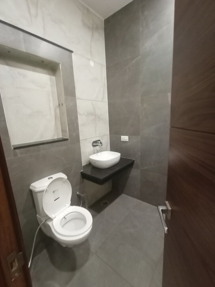 Bathroom, sector 11 2 Bedroom 1699 Sq.Ft. Independent House In Sector 11 Panchkula 8858717