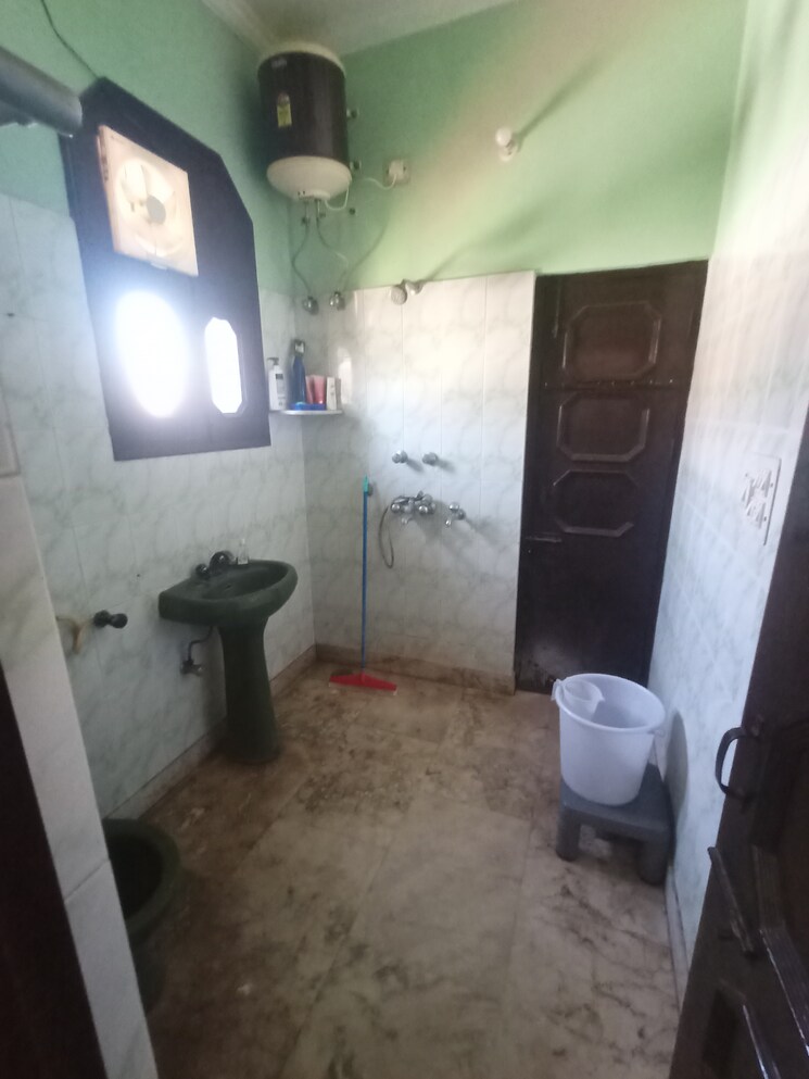 Bathroom, sector 12 panchkula 2 Bedroom 1666 Sq.Ft. Independent House In Sector 12 Panchkula Panchkula 8858734