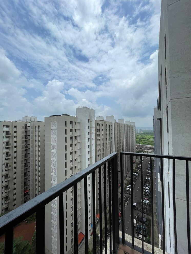 Balcony, lodha-palava-downtown 3 Bedroom 940 Sq.Ft. Apartment In Dombivli East Thane 8858751