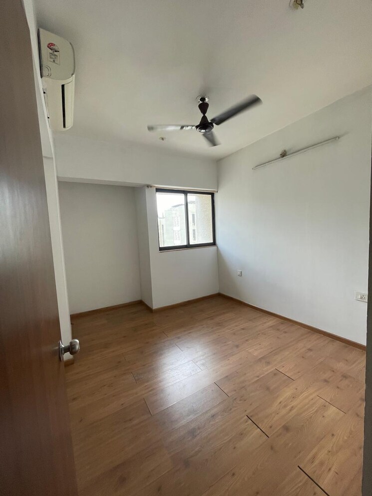 Bedroom, lodha-palava-downtown 3 Bedroom 940 Sq.Ft. Apartment In Dombivli East Thane 8858751