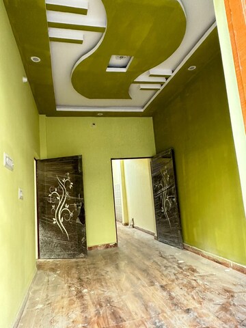 Furnished Amenities in 2 BHK Independent House at Krishna Nagar – for Sale
