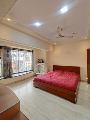 Bedroom in 3 BHK Apartment at Gold Mist, Vile Parle West – for Rent