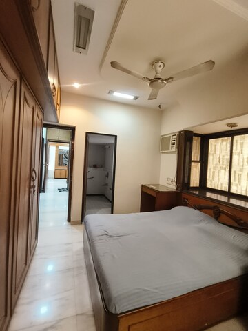 Bedroom in 3 BHK Apartment at Gold Mist, Vile Parle West – for Rent