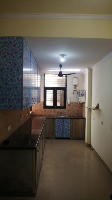 Kitchen in 3 BHK Builder Floor at SS Mayfield Gardens, Sector 51 – for Rent