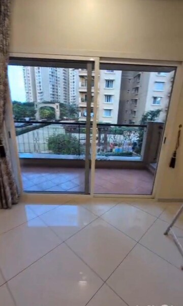Room in 4 BHK Apartment at Valmark City Ville, Bannerghatta Road – for Rent