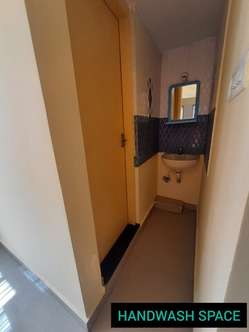 Attached Bathroom in 1 BHK Builder Floor at Ejipura – for Rent