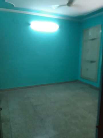 Room in 1 RK Builder Floor at Green View Apartment Sector 15A, Sector 15a – for Rent