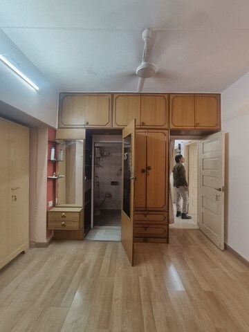 Living Room in 3 BHK Apartment at Gold Mist, Vile Parle West – for Rent