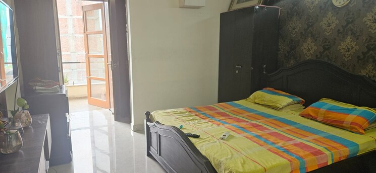 Bedroom, uppal-southend 5 Bedroom 733 Sq.Yd. Villa In Sector 49 Gurgaon 8858830